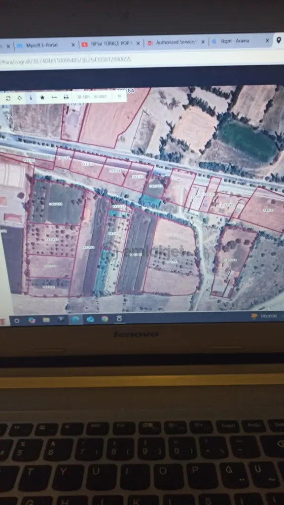 Afyonkarahisar Sinanpaşa Akpınar Köyünde Tam Bir Yatırım Fırsatı 2