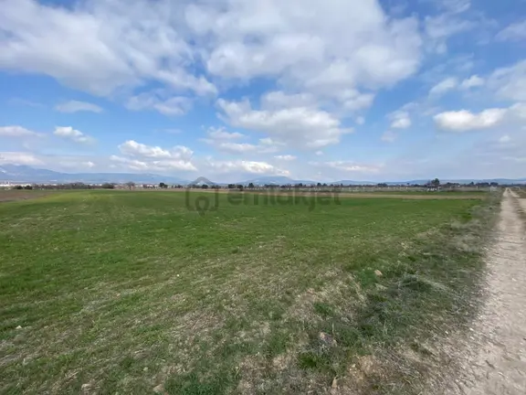 Tavas Kızılcabölük Mahallesinde Anayola Ve Merkeze Yakın Verimli 6713 M2 Satılık Tarla 2