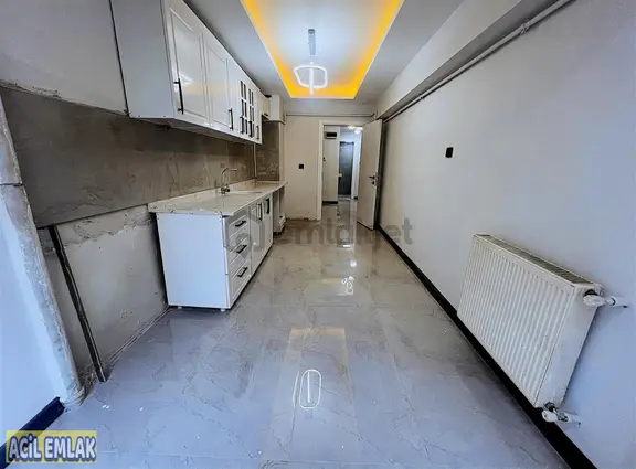 Göksun Sokakda Altında Diresi Olan Kat Konumunda Ultra Lüks 2