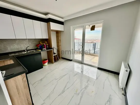 Yeşilova Da Satılık 2+1 Bağımsız Mutfaklı Ebeveyn Banyolu Daire 2