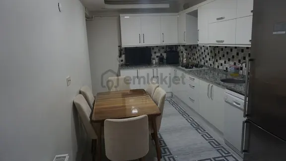 K.çiğli De Satılık 3+1 Dogagazlı Asansörlü Çiğli Serkan Dan 2