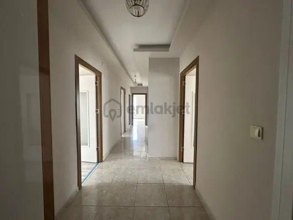 Erdemli Alata'da Satılık 3+1 Daire, 130m² Net, Kullanıma Hazır 2