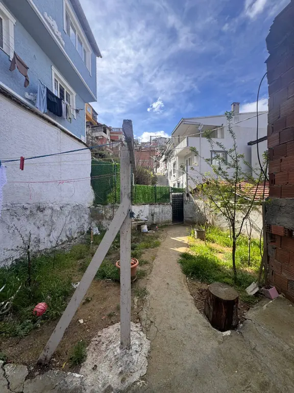 Kombili, Geniş Ve Kullanışlı Müstakil Ev Merkezi Konumda 1