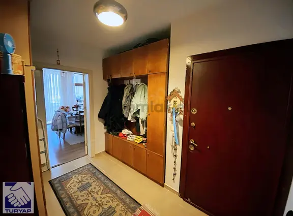 Kuzey Ankara 1.etap Cadde Üzeri Harika Konumda 4+1 Satılık 2