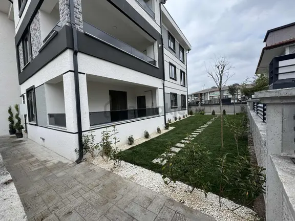 Serdivanın En Prestijli Konumunda Satılık 3+1 Lüks Daire 2