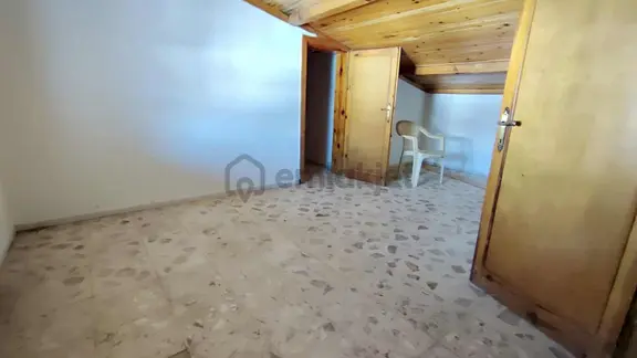 Kuşadası Davutlar Sahilinde Denize 300 Mt Satılık 4+1 Villa 2