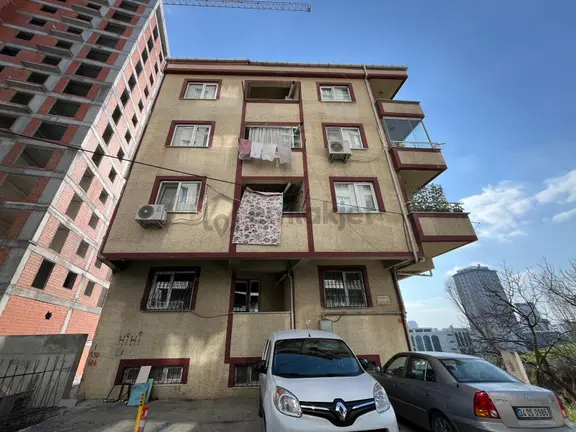 Remax Kurtuluş,tan Krediye Uygun Satılık 2+1 Y.giriş Katı 2
