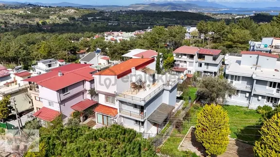 Doğa İçinde, Deniz Ve Orman Manzaralı Satılık Villa 1