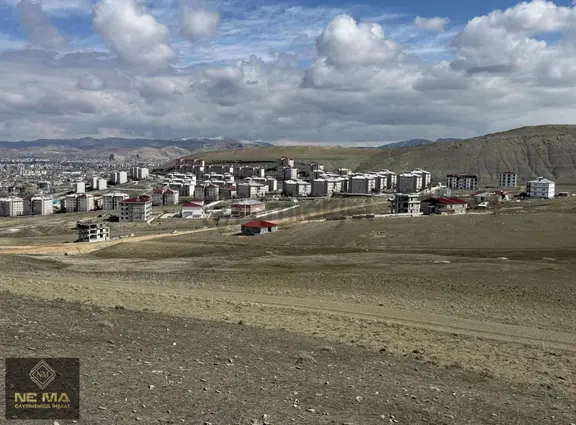 Van Edremit Kurubaşta Manzaralı Satılık İmarlı Arsa 2