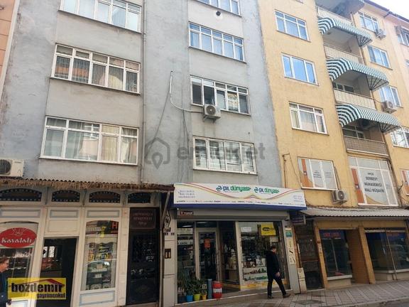 Bozdemir'den Çınarlı Camisine Yakın Kiralık 2+1 Daire 2