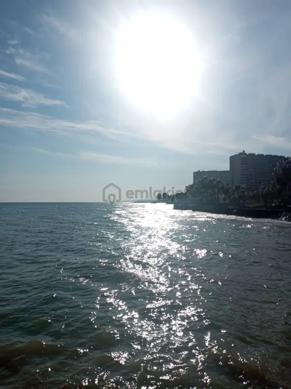 Denize 300m, Site İçinde 2+1 Satılık Daire (havuzlu) 2