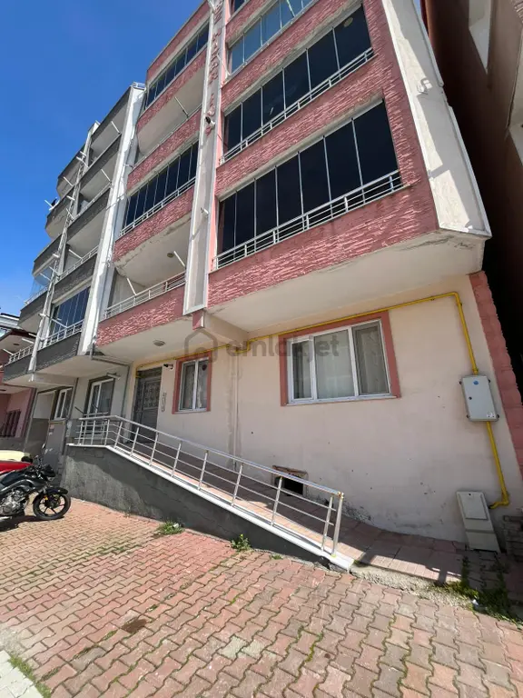 Cide Demirtaş Emlaktan Satılık 2+1 Daire 2