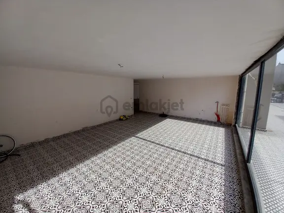 Çanakkale Lapseki Merkez Belediye Yanı 205m2 Satılık İşyeri 2