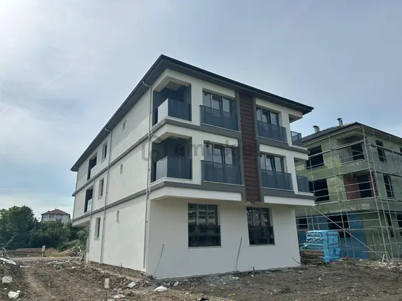 Bilgin Emlaktan Merkezde Üç Aya Teslim Yatırımlık 1+1 Satılık Daire 1