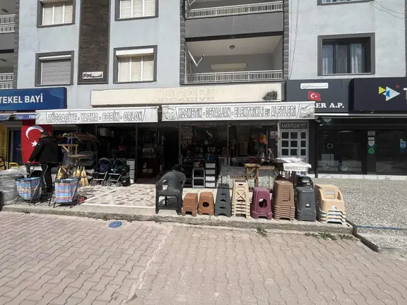 Karaman Caddesi Üzeri Altıyol Köprüsü Yanı Satılık Dükkan 1