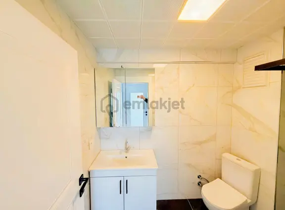 Örencik'de Satılık İskanlı Arakat Açık Cephe 3+1 Daire 2