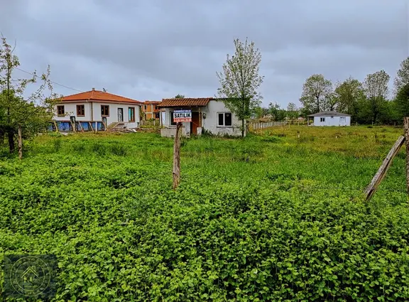 Ortaköy Merkezinde Elektrik Su Aboneliği Olan İmarlı Arsa 1