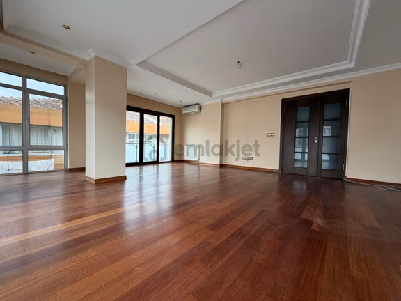 Bahçelievler Yayla'da Genç Binada 360m2 7+2 Lüks Dubleks 1