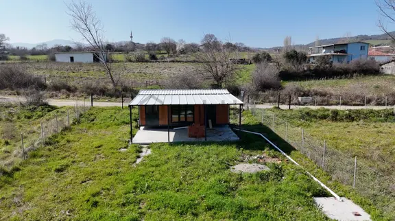 Konteyner Evli 795 M2 İki Kat İmarlı Arsa 1