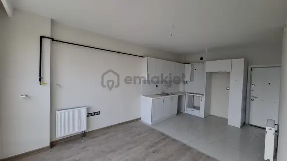 Uğur Kırseven Re/max Satılık Yüksek Kira Getirili 1+1 Daire 2