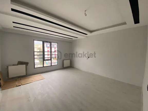 Yüksel Emlak' Tan 24 Metre Yol Üstü Şanmed Bitişiği Sıfır 3+1 Satılık Daire 2