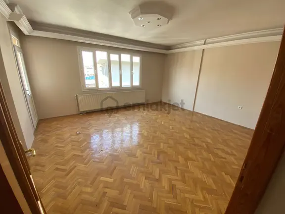 Buca Şirinyer Merkez İzban İstasyonu Karşısı 2+1 110m2 Dgazlı Havadar Kiralık Daire 1
