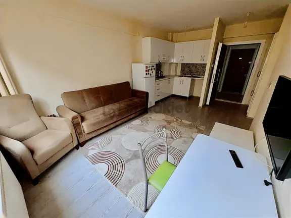 Garanti Emlaktan Üniversite Yanı Satılık 1+1 Full Eşyalı Daire 2