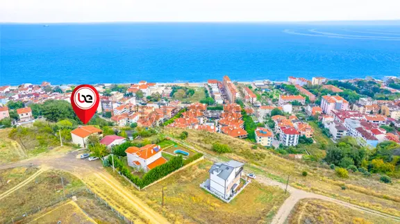 Kumbağ'da Panoramik Deniz Manzaralı Satılık 3+1 Dubleks Villa 2