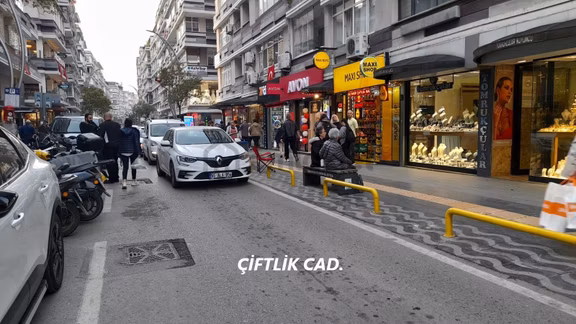 Erdem Emlak Ofisinden Çiftlik Te Kiralık 30 M2 Wc Li Dükkan 2