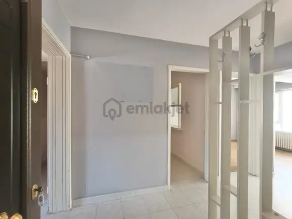 Altıparmak Caddesine Cephe 2+1 Kiralık Daire 2