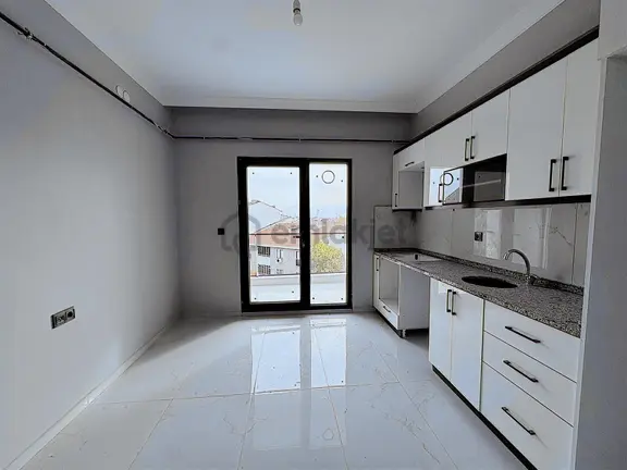 İnegöl Alanyurt Cumhuriyet Mah.3+1,150m2, 3.kat, Satılık Dubleks 1
