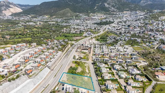 Ortakent'te Merkezi Lokasyonda Konut Veya Ticari İmarlı Arsa 1