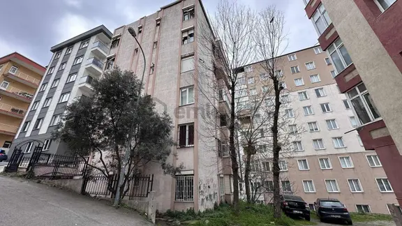 Home Gayrimenkulden Petrol İş Mahallesinde Satılık 3+1 Daire 1