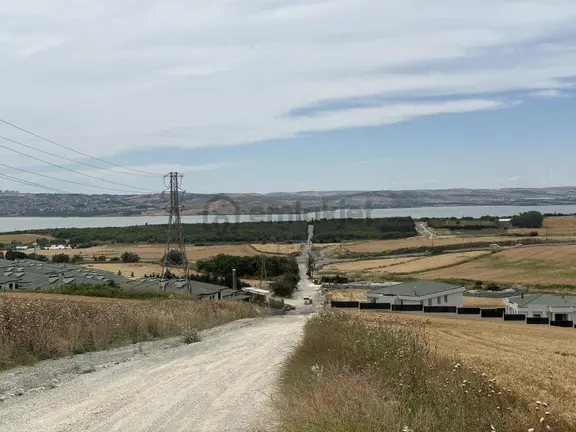 Büyükçekmece Çakmaklı Göl Manzaralı Villa İmarlı Satılık Arsa 1