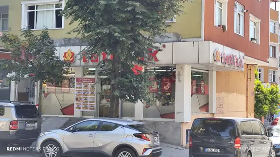 Sağmalcılarda Kocatepe Cadde Üzeri Satılık İşyeri 2
