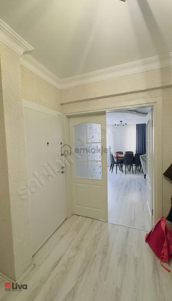 Kuvayi Milliye Mahallesi İlk Aşama Sitesinde Satılık Tripleks 2