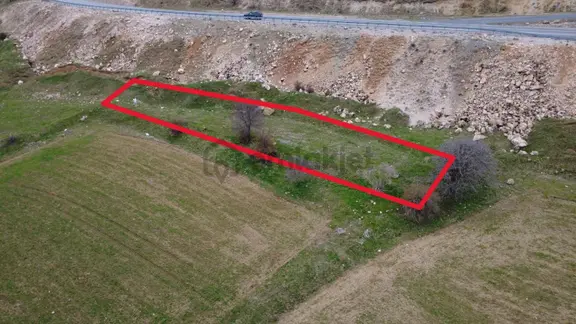 Erzincan İliç Ortatepe Köyünde Satılık Tarla 2