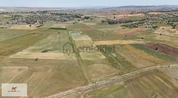 Akören Tülce Mahallesinde 1.832 M² Müstakil Tapulu Tarla 1