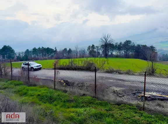 Sakarya Geyve Çay Mah. 860 M² Arsa Konteyner + Su Havuzu 2