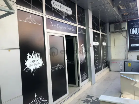 Cb King'den Çarşı Merkeze 250m Mesafede 315m² Satılık Dükkan 1