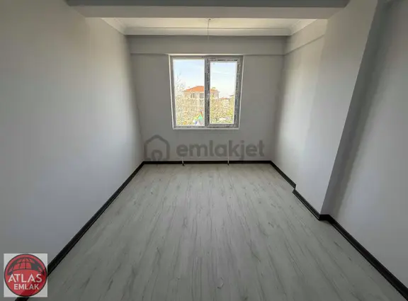 !!atlas Emlak'tan Yeşiltepede Ara Kat Masrafsız 3+1 Lüks Daire!! 2