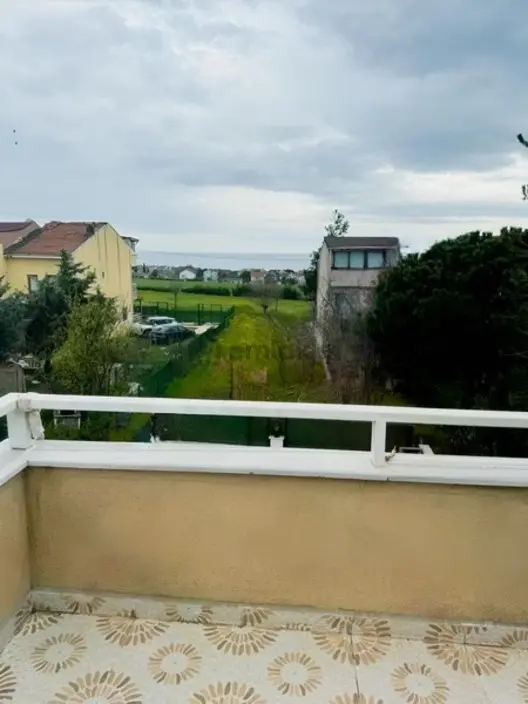 Silivri Çanta'da Denize Yürüme Mesafesinde Havuzlu 5+1 Villa 2