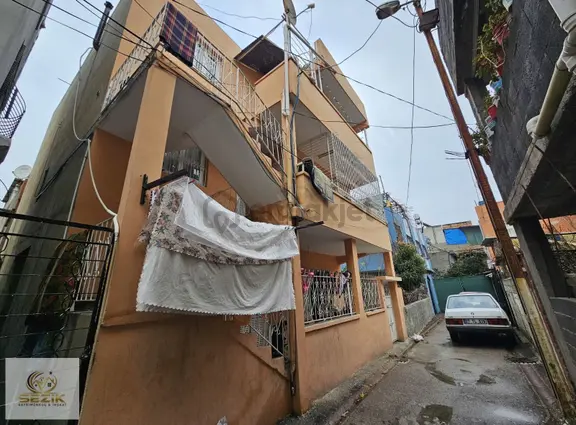 Şakirpaşa Mh Karakolun Karşı Tarafında 140 Mt Kullanım Alanı Var 1