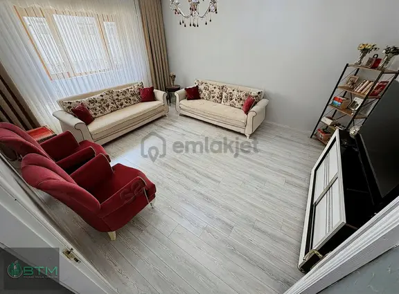 Süvari Mah'de Cadde Üzeri -yeni Binada-geniş- 2+1 Daire 2