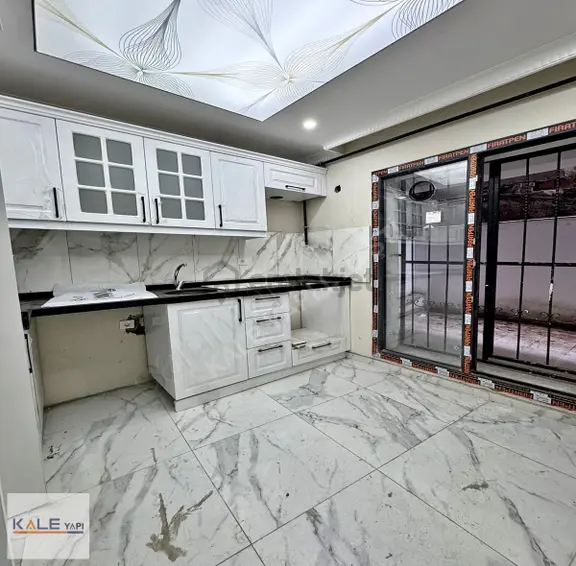 Bahçeşehir Lokasyonunda Emsalsiz Lüx Sıfır 2+1 1
