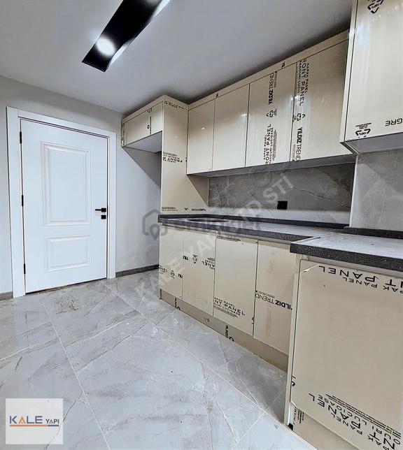 Bugün Al, Yarın Kazan : Metro Yanı Sıfır 3+1 Fırsat Daire 2