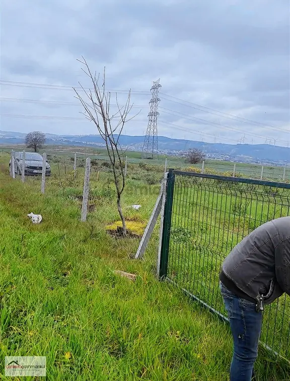 İzzettin'de 560m2 İçinde Yapısıyla Birlikte Yolun Dibinde!! 2