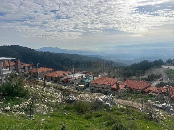 Kavuşturan Emlak'tan Güre Kavurmacılar'da Full Manzaralı Arsa 1