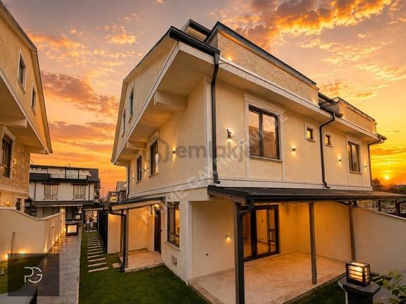 Prıme'dan Kocaali'de Geniş Bahçeli Verandalı Villa Şıklığı!! 1