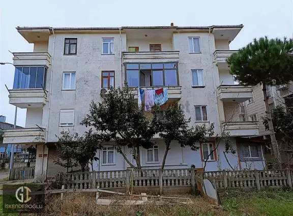 Denıze 4 Parselde 1+1 50 M2 Konbı Peteklı Cam Balkonlu 2